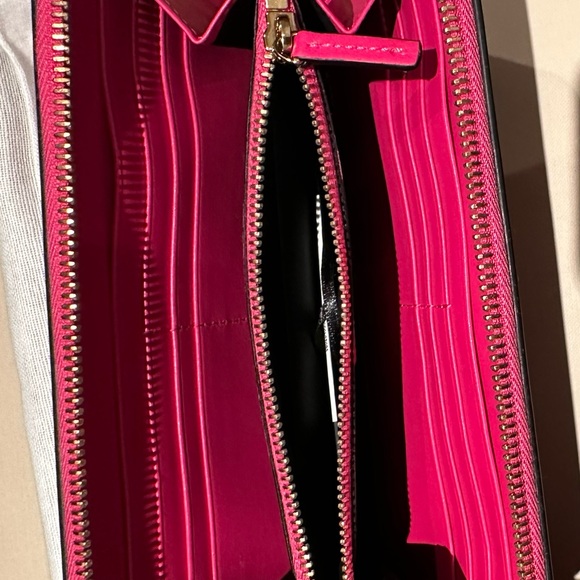 Versace Wallet - Picture 5 of 6